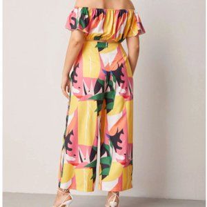 ✏️NWOT Graphic Crop Bardot Top Wide Leg Pants✏️